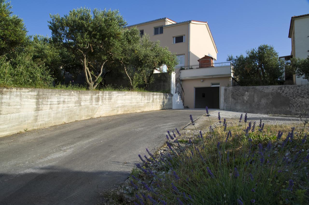 Apartments Marjan Podstrana Exterior photo